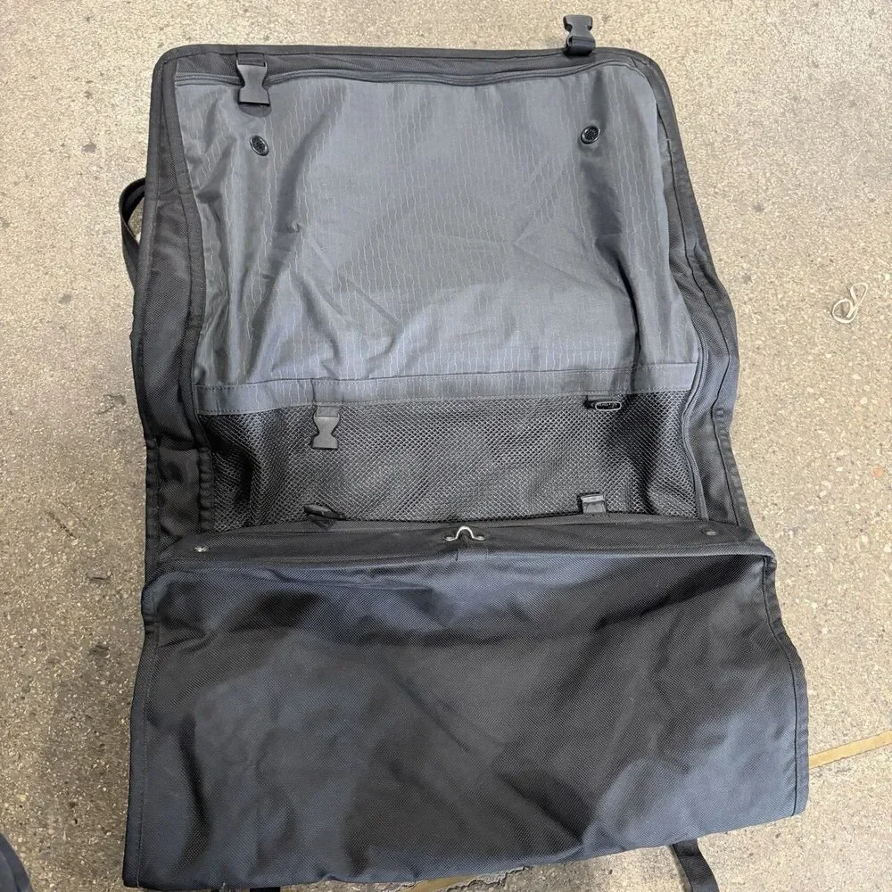 Tumi pre owned